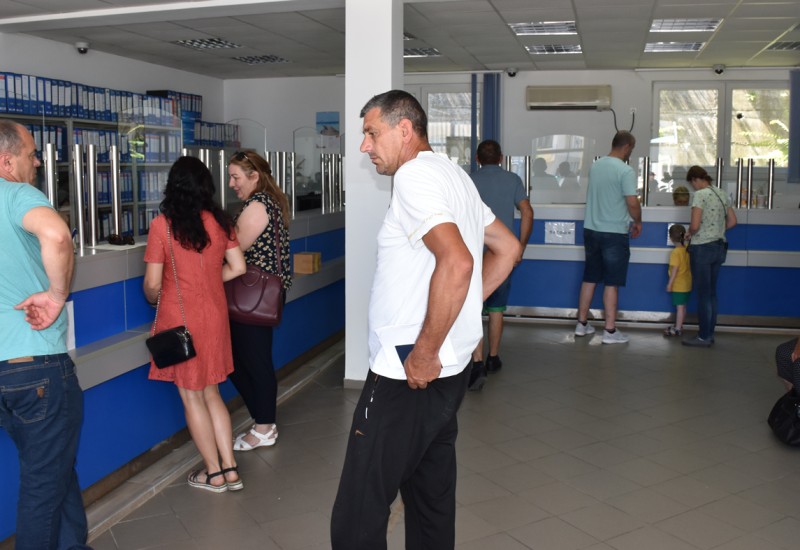 ПУ Фоча: Користити СМС сервис умјесто чекања у редовима