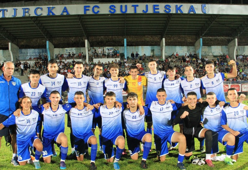 "Академија Пандев" на "крилима" навијача прошла у финале 16. Фудбал френдса