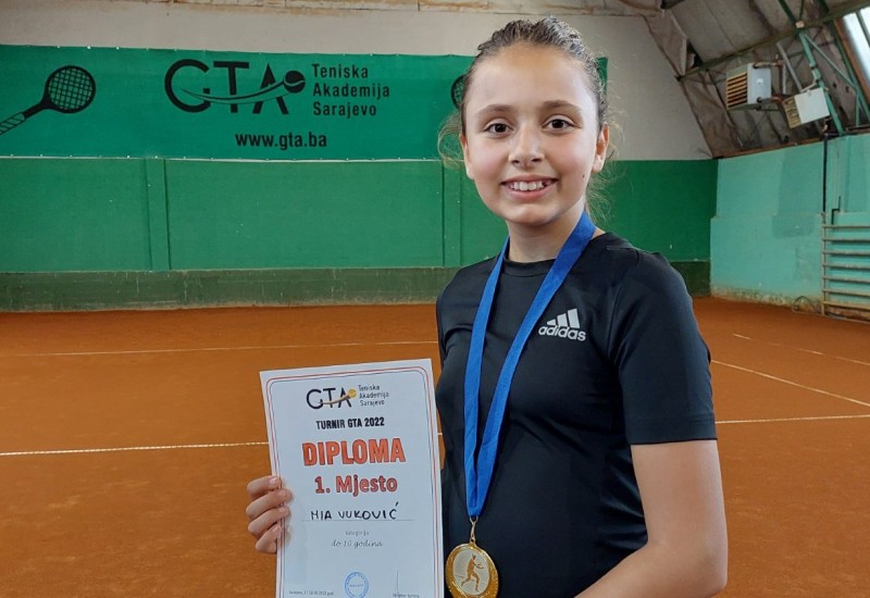 Тенис: Миа опет најбоља