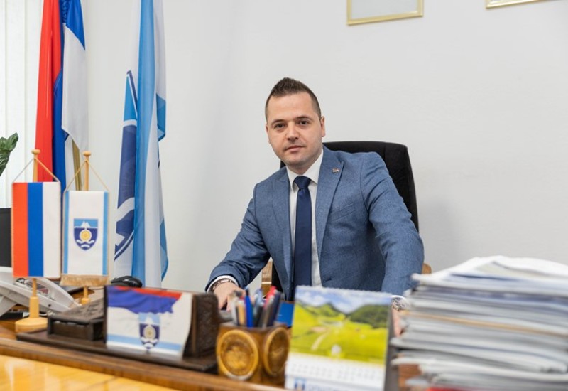 Првачићима по 100 КМ