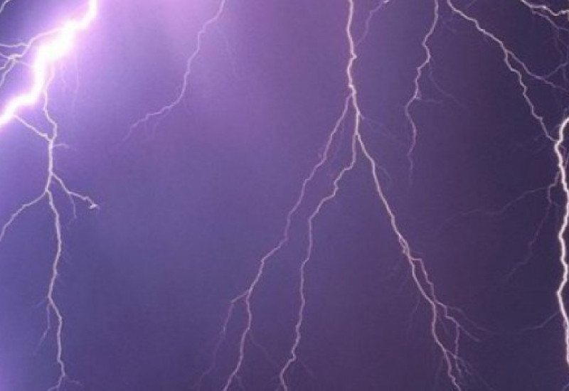 Олујно невријеме изазвало кварове на електромрежи