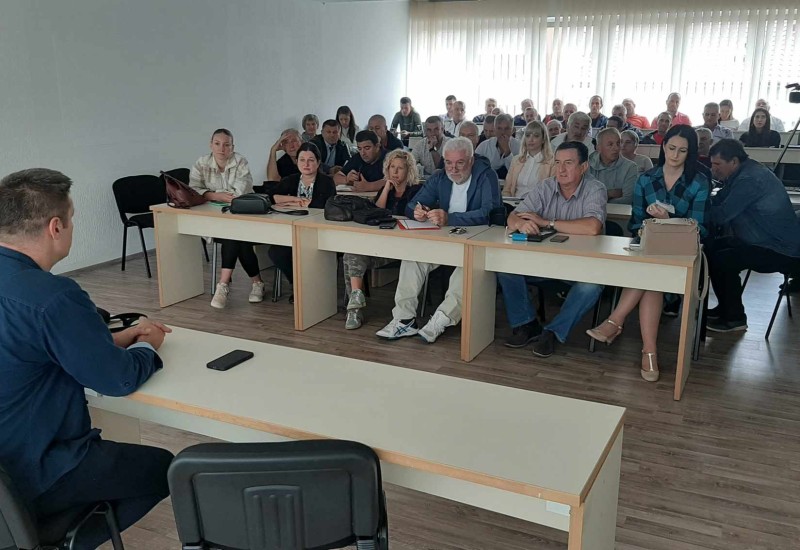 У Фочи представљен програм за набавку механизације из Мађарске