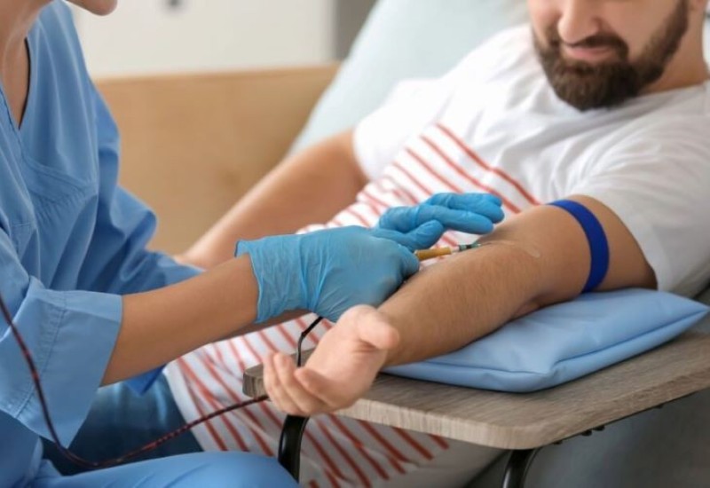 Позив добровољним даваоцима крви