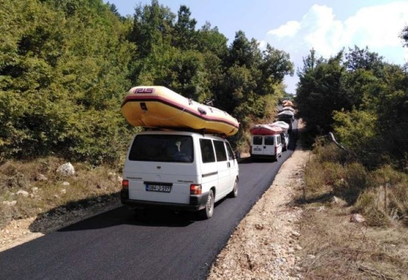 Асфалтирањем пута кроз кањон Таре до већег броја пријављених гостију
