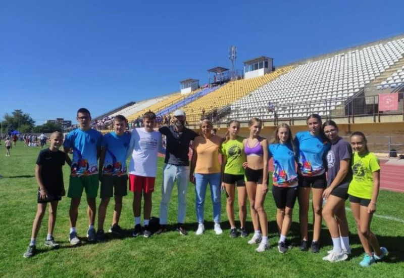 Фочански атлетичари окитили се медаљама