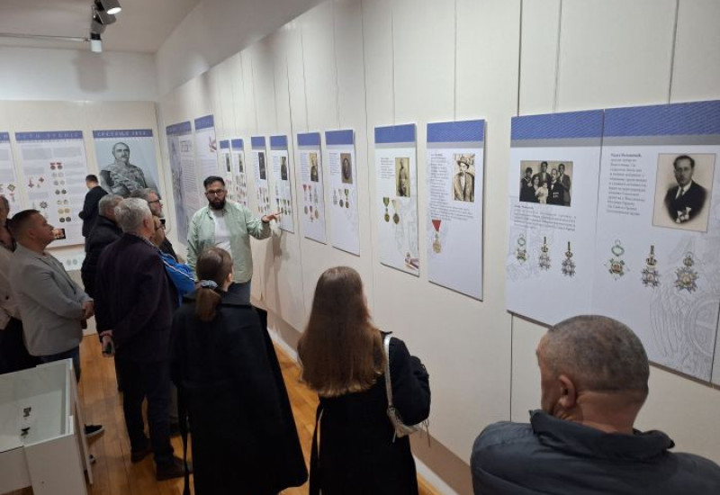 Ордења и медаље Обреновића и Карађорђевића заблистали у фочанском Музеју