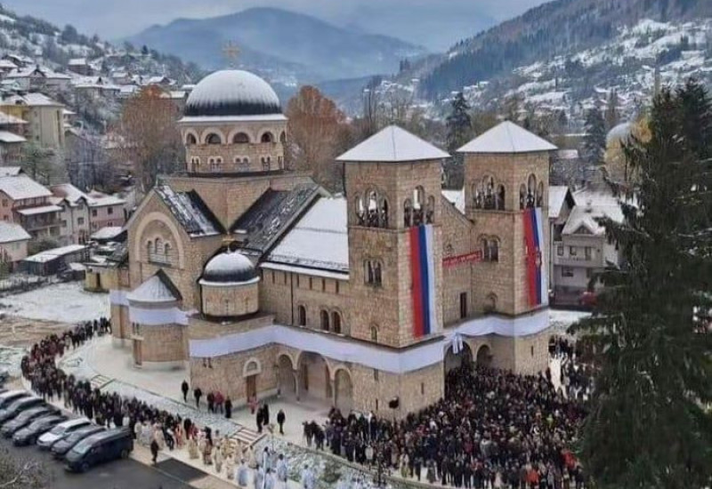 Светосавски храм у суботу прославља крсну славу