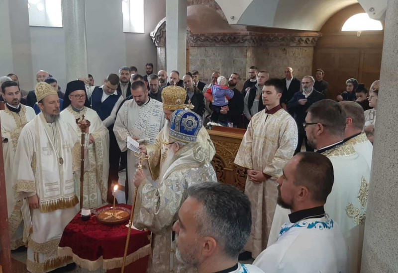 Митрополит Николај живот уткао у црквену просвјету