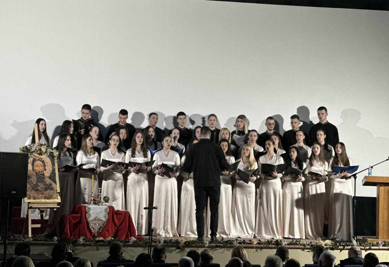 Светосавска академија: "Искупимо и пред Светог Саву изнесимо оно мало добра што је у нама остало"