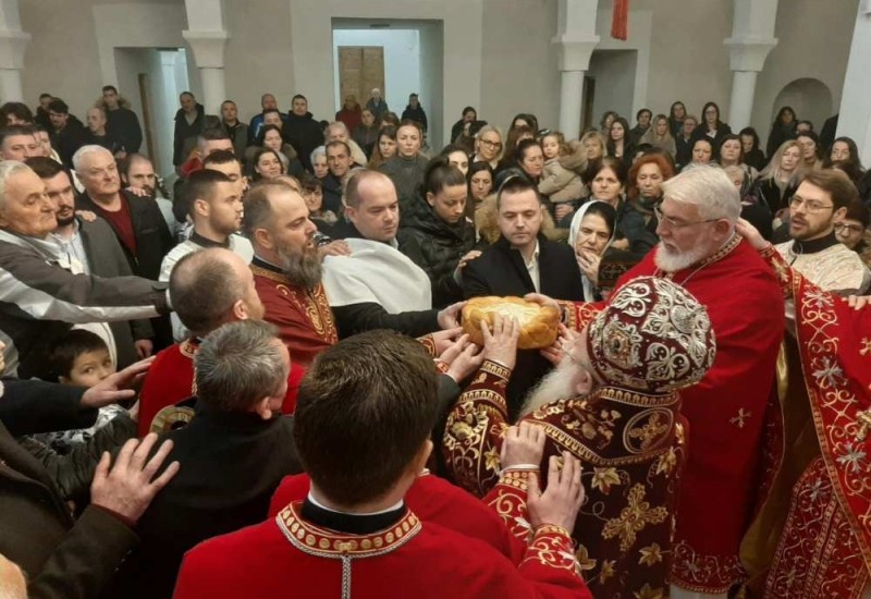 Слава Храма Светог Саве: Празник нас упућује да је смисао у породици, Цркви и међусобном поштовању