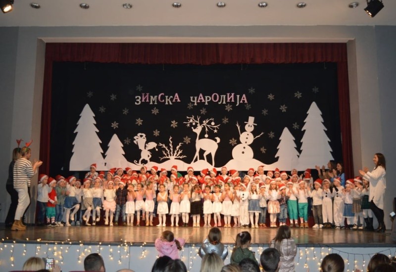 „Зимском чаролијом“ најмлађи уљепшали претпразничне дане