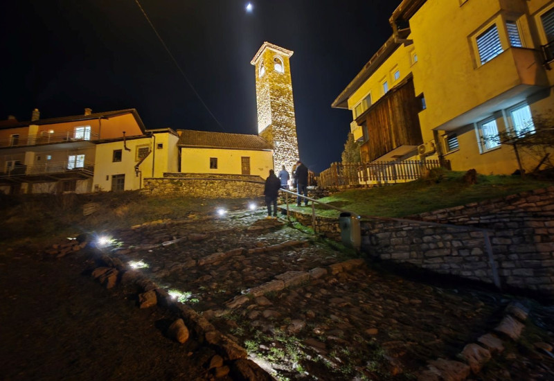 Пројекат „ТАРА 2“ донио нову расвјету мостовима и Сат кули у Фочи