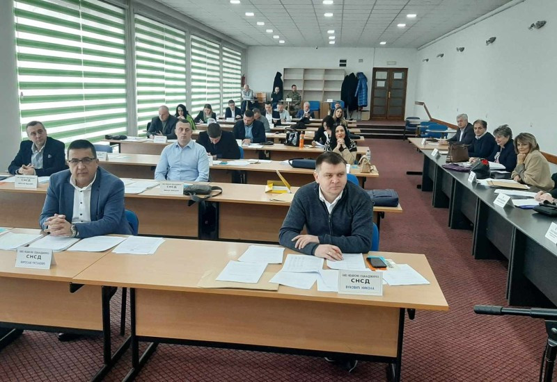 Сутра сједница локалног парламента