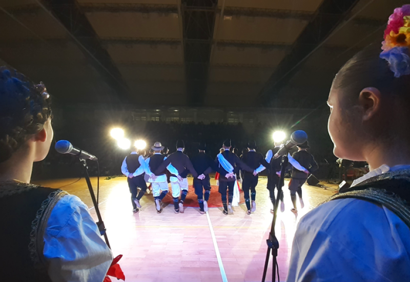 Концерт КУД-а „Абрашевић“: Прегршт народне игре и пјесме